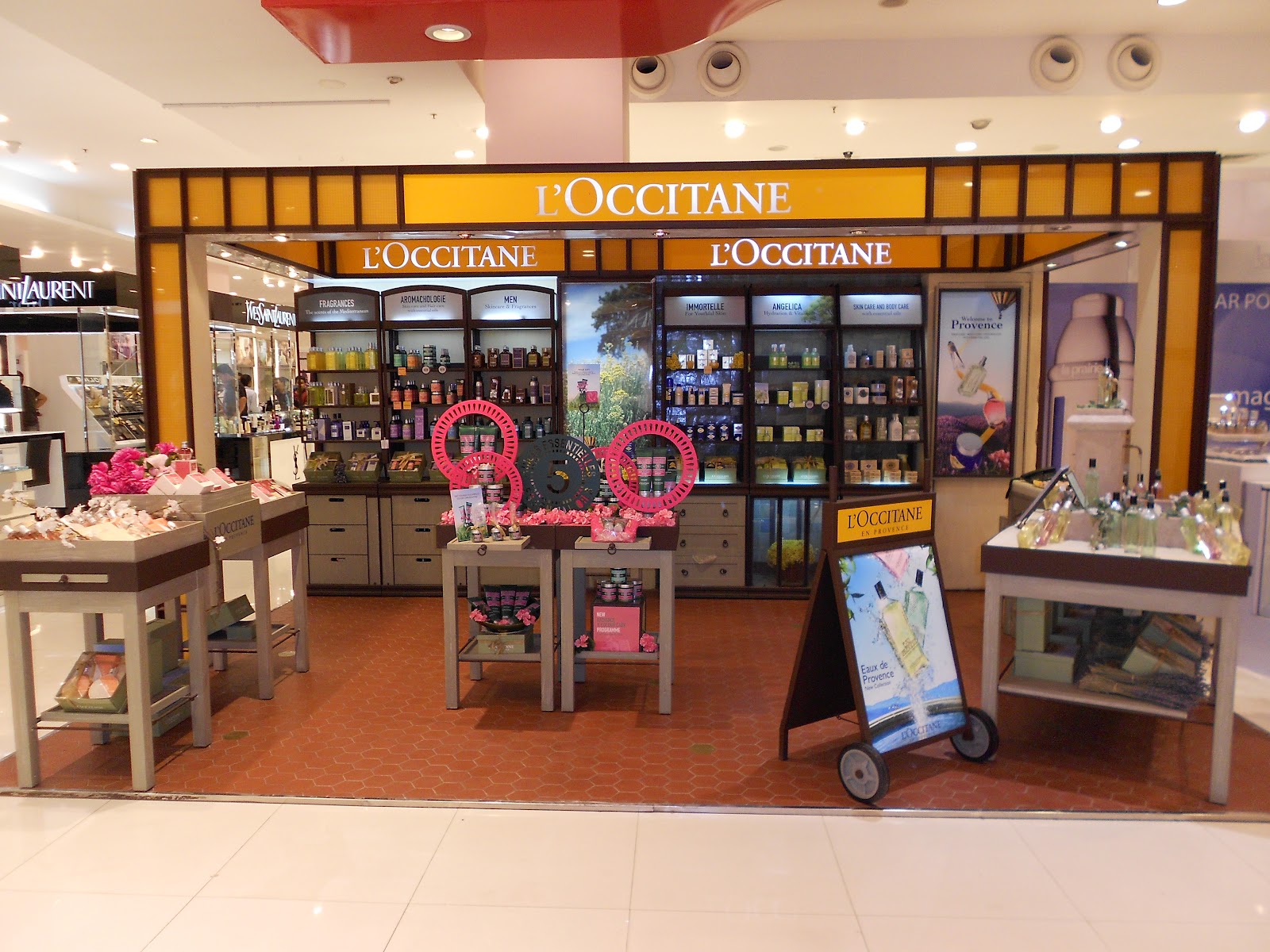 L'Occitane offers in Fremont CA and other featured catalogues Dec 03, · I became a fan of L'occitane after trying it at the 4 seasons hotel and ended up stocking up from a store that I found in LA. It was nice to see a store at the Paragon outlets. I walked in and was greeted by a nice lady with a British accent. She was very /5(12).